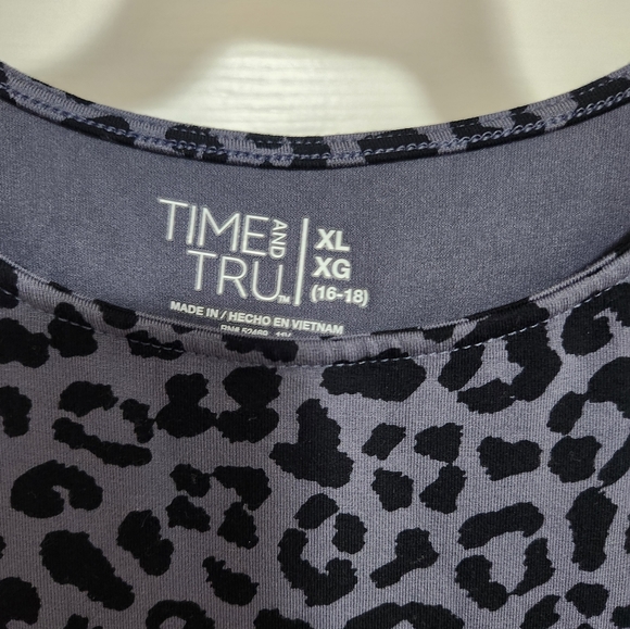 Time and Tru Dress size XL - Picture 2 of 5